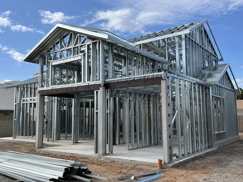 Imagem ilustrativa do artigo sobre Steel frame: quanto custa construir em 2026? Guia completo com estrutura, placas e comparativo com alvenaria